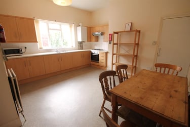 5 bed house, Chester Street, Sandyford, Newcastle, NE21AT - Image 2